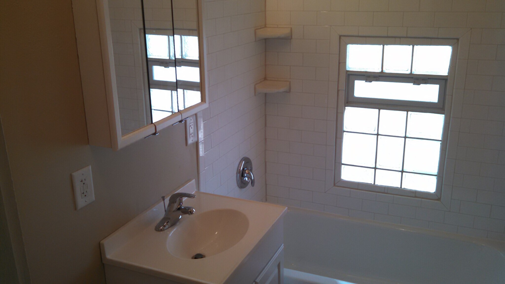 Building Photo - 2516 S Logan Ave