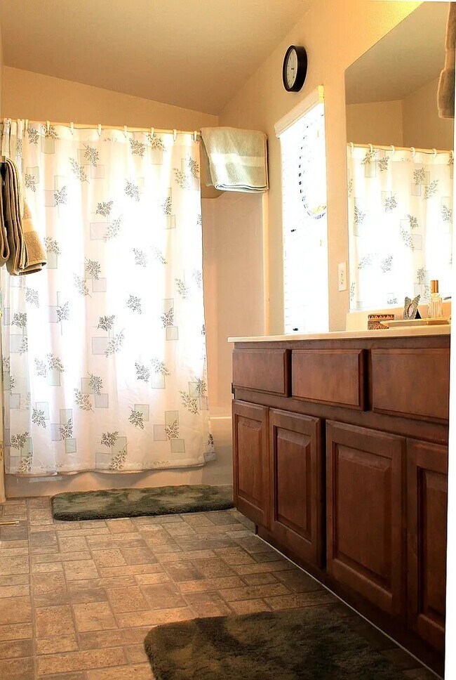 Building Photo - 4817 Straight Flush Dr