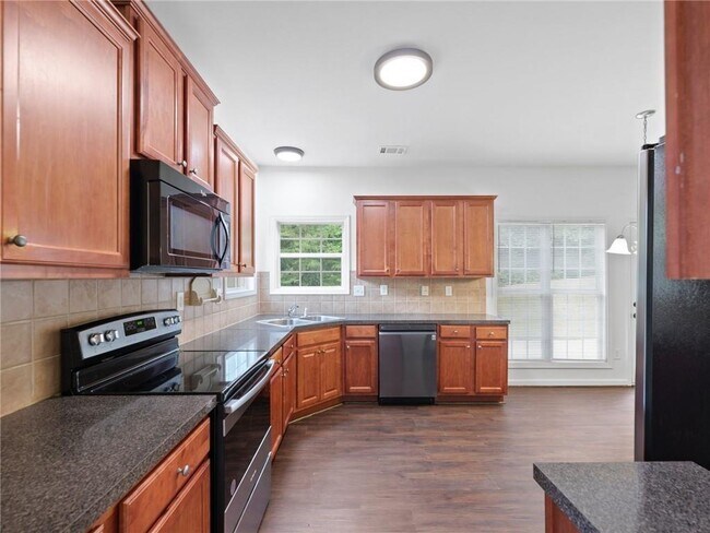 Building Photo - 3926 Walnut Grove Way