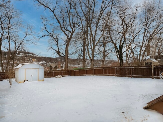 Building Photo - 130 Boroview Ave