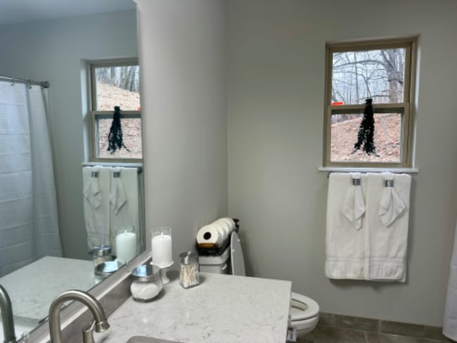 Building Photo - 1966 Burning Bush Ct