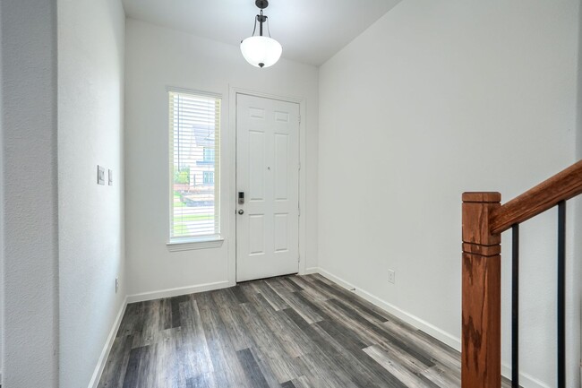 Building Photo - Townhome available for lease in FRISCO ISD