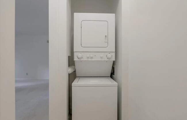 Building Photo - 1158 Honey Trl