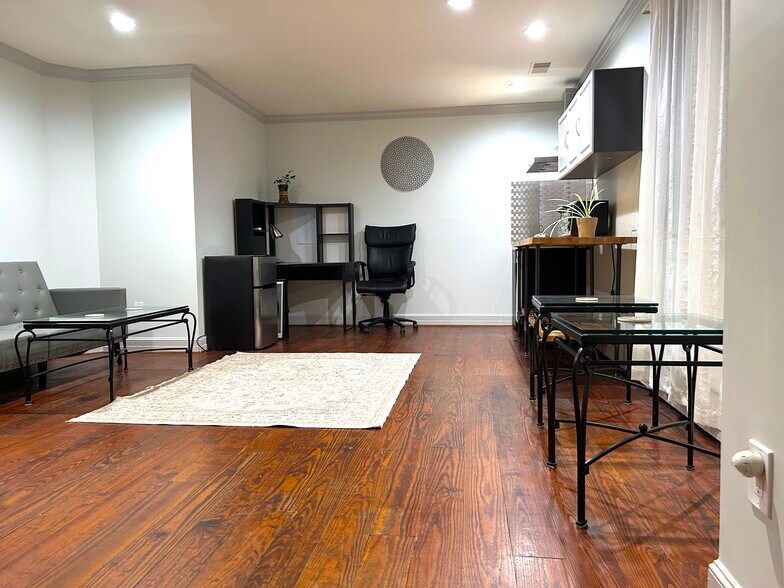 Living Room - 10217 Cedar Pond Dr