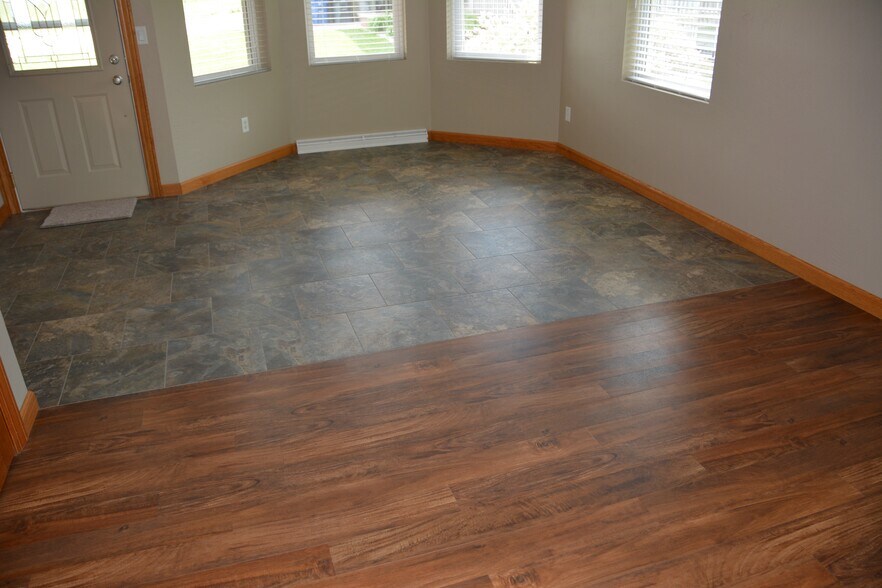 Building Photo - 327 Cordy Lane