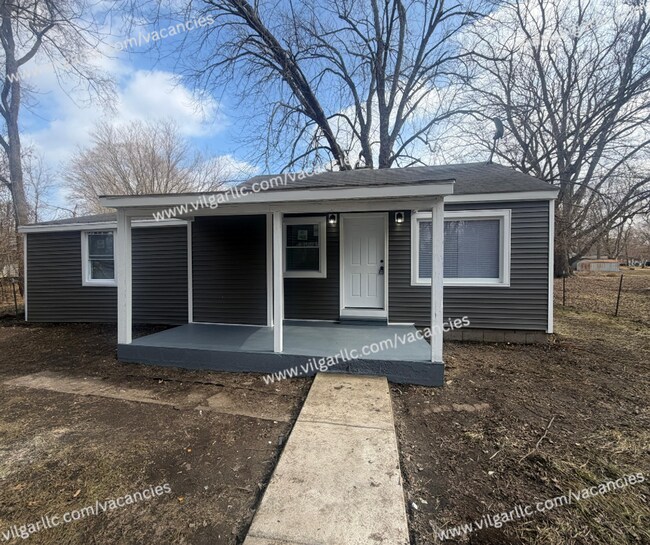 Building Photo - Newly Renovated 3-Bedroom • 1-Bathroom Home