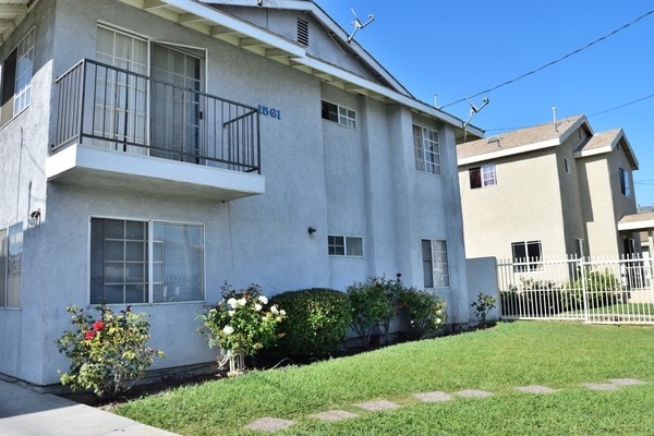 Building Photo - 1561 W 204th St