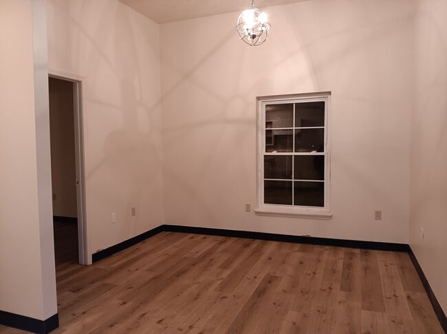 Building Photo - Irvine Renaissance