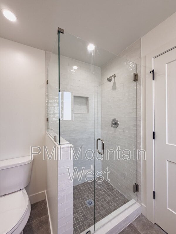 Building Photo - 345 S 850 E