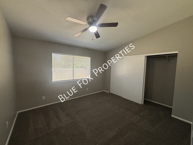 Building Photo - 9825 N Camino Vado