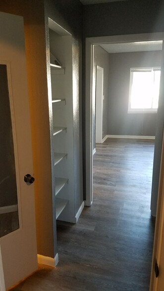 Hall - 16 E 5th St