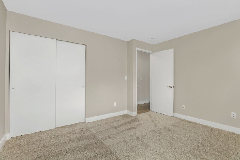 Building Photo - 830 3rd Ave NW