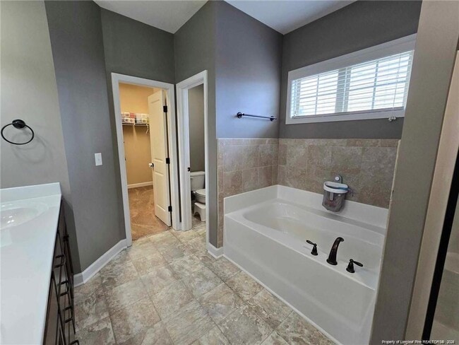 Building Photo - 323 Nottingley Dr