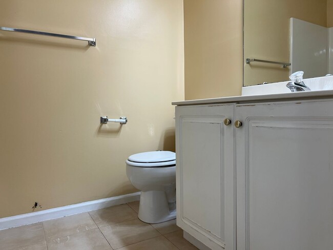 Building Photo - Lovely North Macon Home