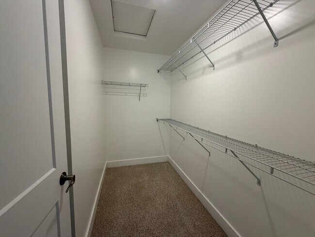 Building Photo - 2351 Watertown Wy