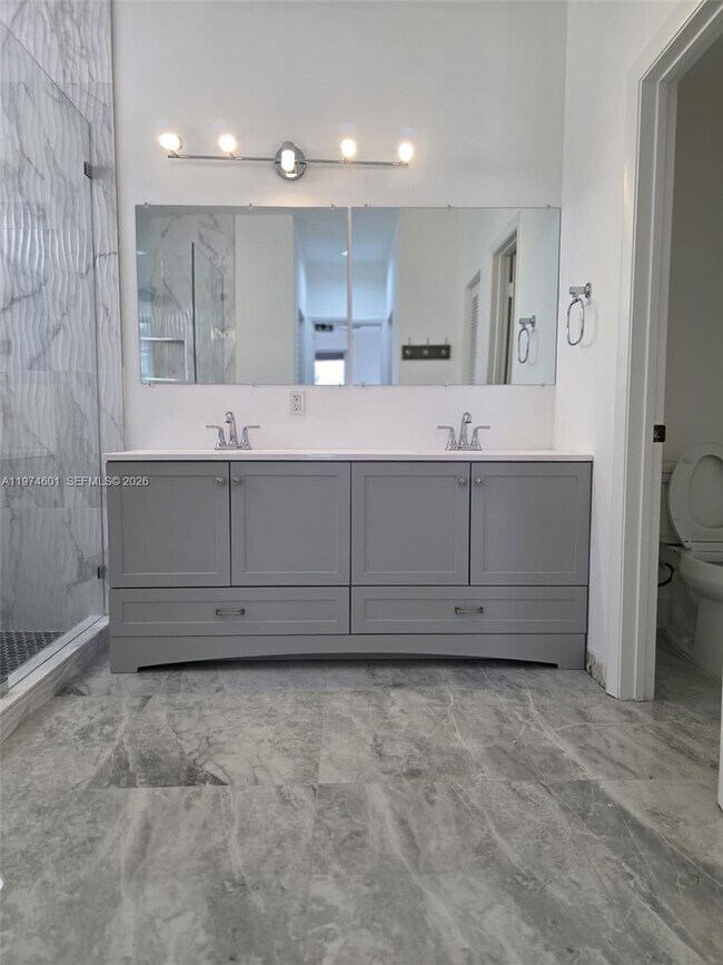 Building Photo - 659 Vista Meadows Dr