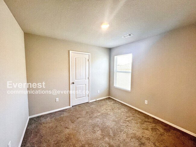 Building Photo - 4511 Olympic Dr