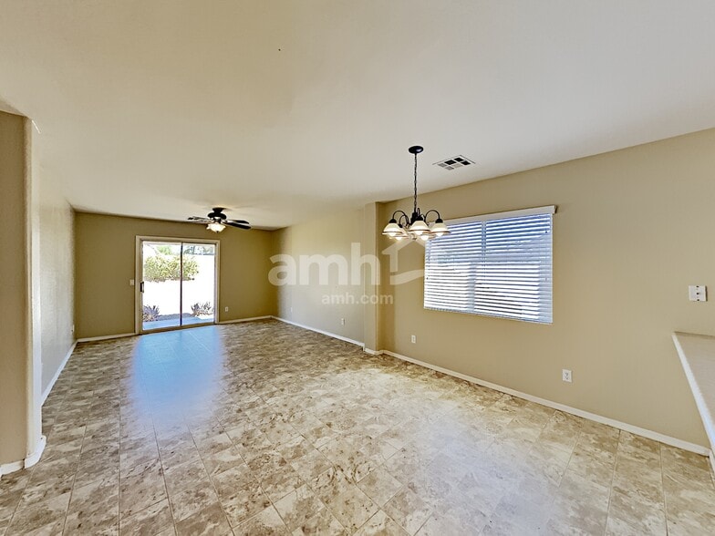 Building Photo - 22570 W Mohave St