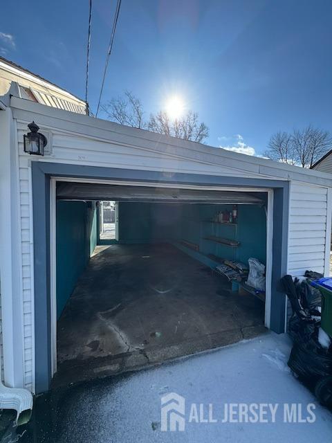 Building Photo - 10 E Knollwood Rd