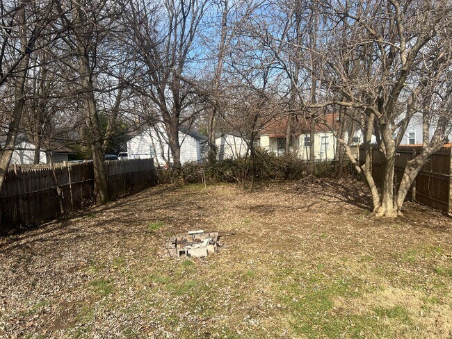 Building Photo - Lovely Longfield 2 Bedroom