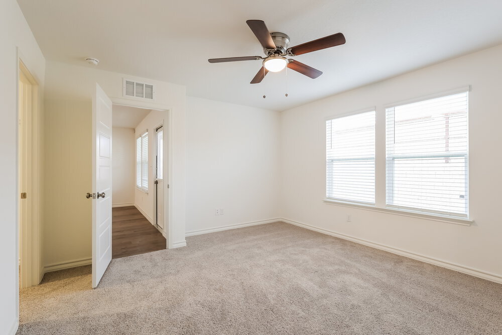 Building Photo - 10223 Monte Carmel Pl