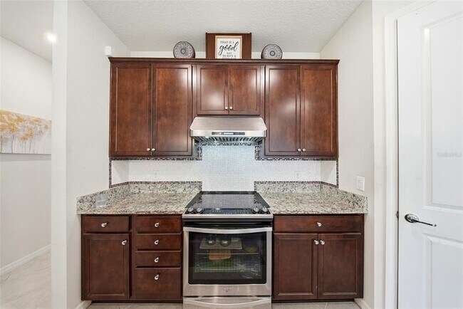 Building Photo - 18930 Willowmore Cedar Dr