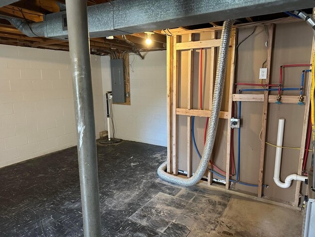 Building Photo - 295 Triumph Way