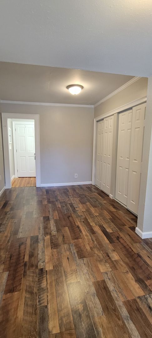 Building Photo - 2 BEDROOM 2 BATH HOME -ST. PETERSBURG