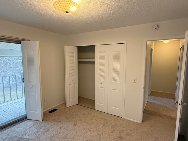 Building Photo - Newly Renovated! - 2 Bedroom, 1.5 Bathroom Condo In Van Buren Twp, Mi