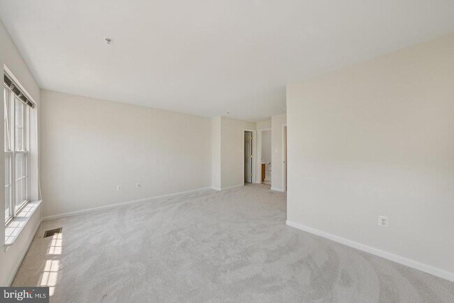 Building Photo - 15503 John Diskin Cir