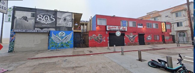 Building Photo - Studio on the Venice Beach Boardwalk - MOV...