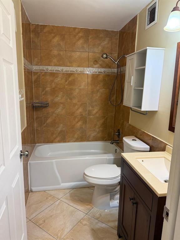 Building Photo - 3321 NW 47th Ter