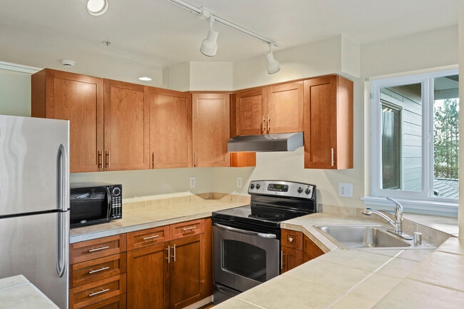 Building Photo - 3926 243rd Pl SE