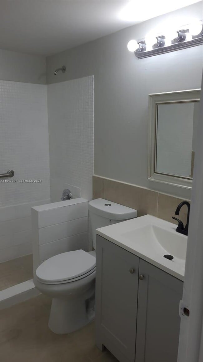 Building Photo - 57 Cambridge C