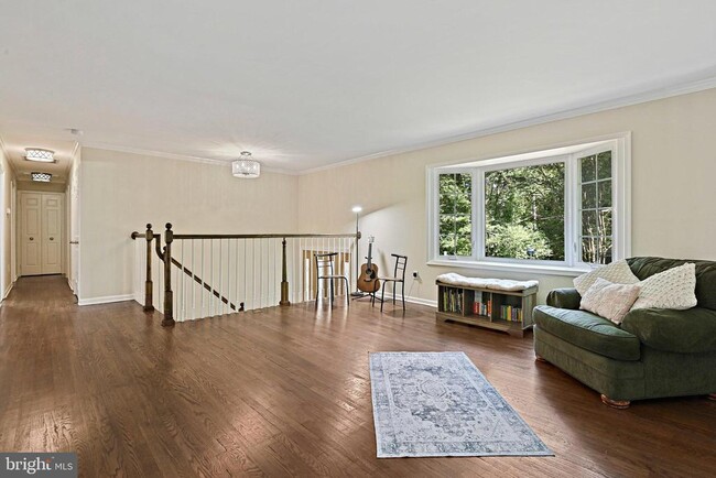 Building Photo - 2918 Glenvale Dr