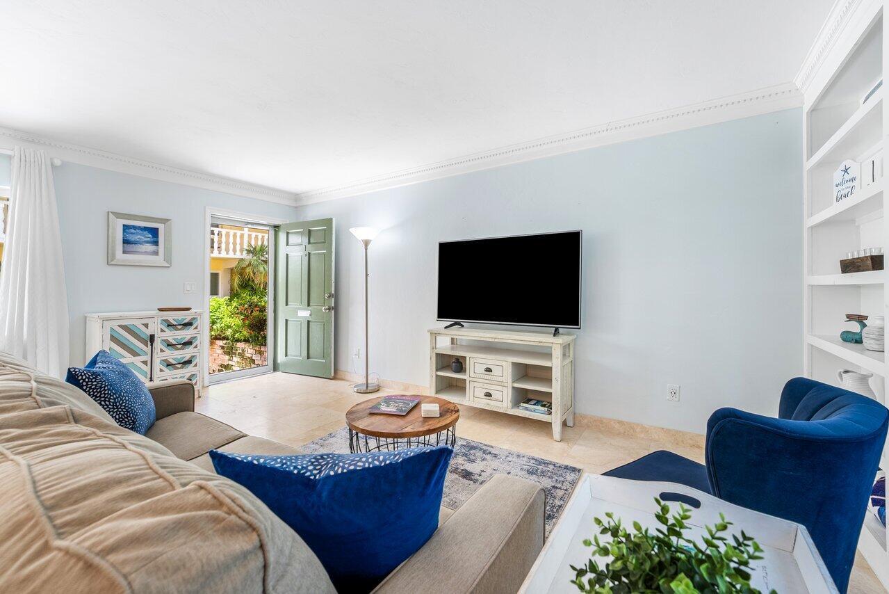 Building Photo - 1030 Langer Way