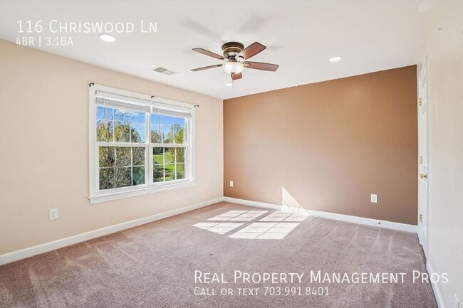 Building Photo - 116 Chriswood Ln