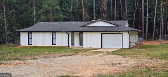 Building Photo - 2664 GA-34