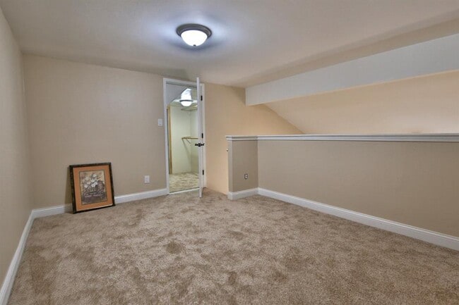 Building Photo - 3880 Williamsburg Cir