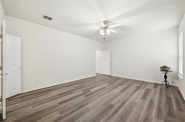 Building Photo - 1718 Clarke Springs Dr