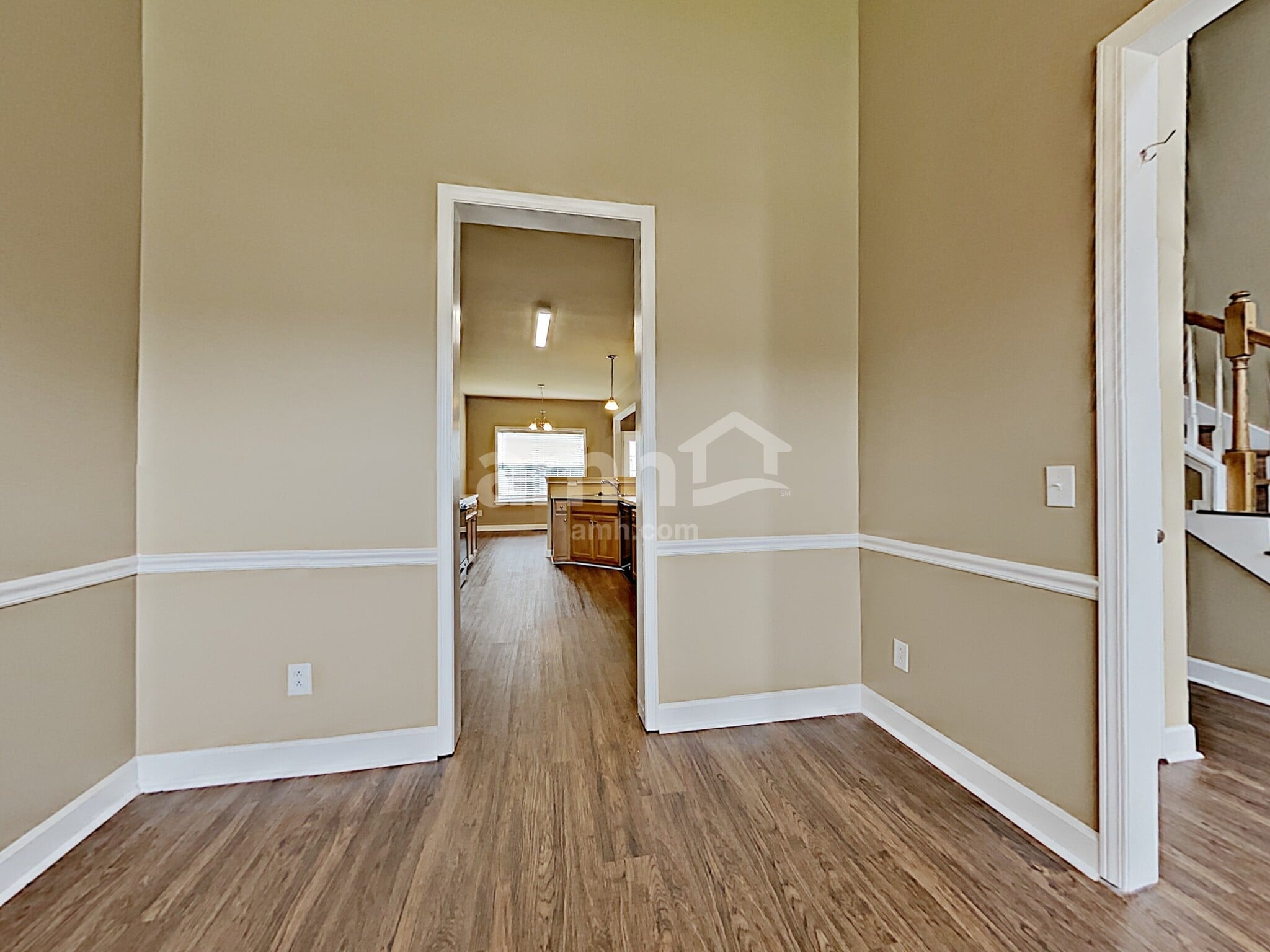Building Photo - 1017 Aenon Cir