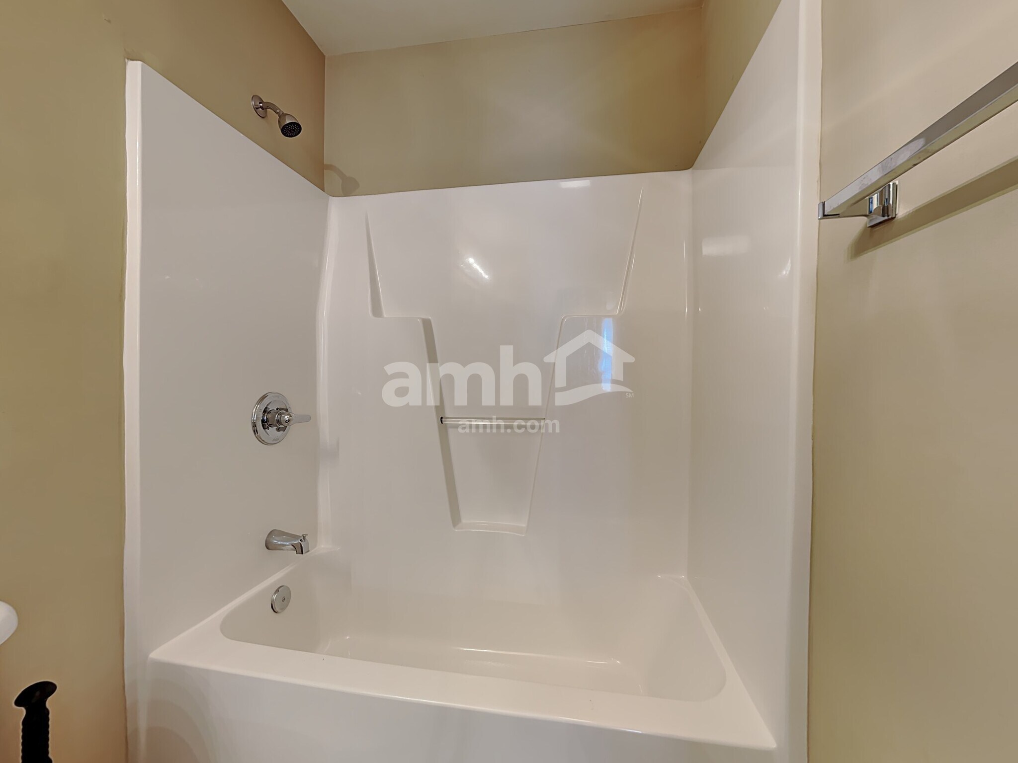 Building Photo - 5065 Walden Ridge Dr