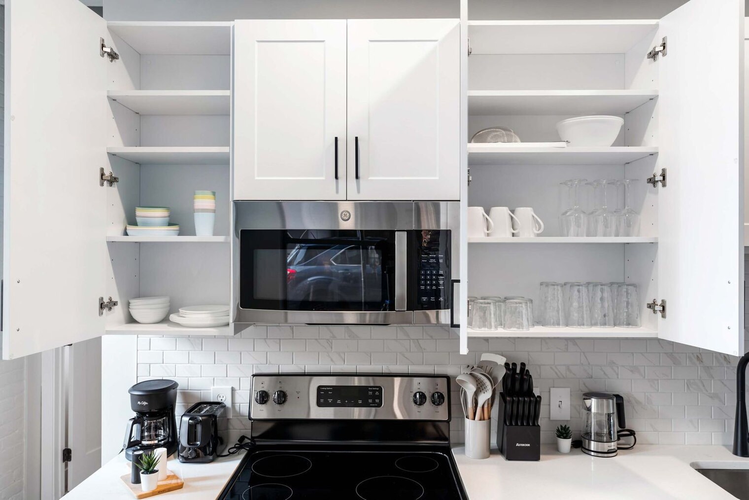 Building Photo - 205 W 4th St