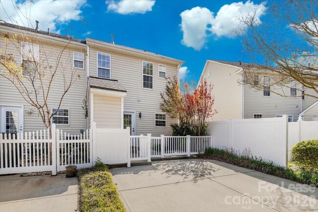 Building Photo - 4102 Christine Ln