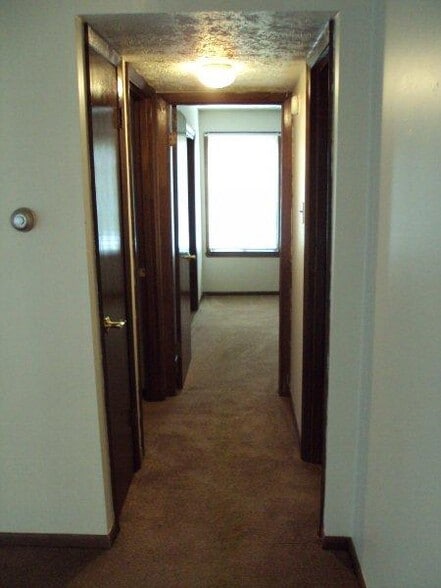 Building Photo - 206 Ridge Ave