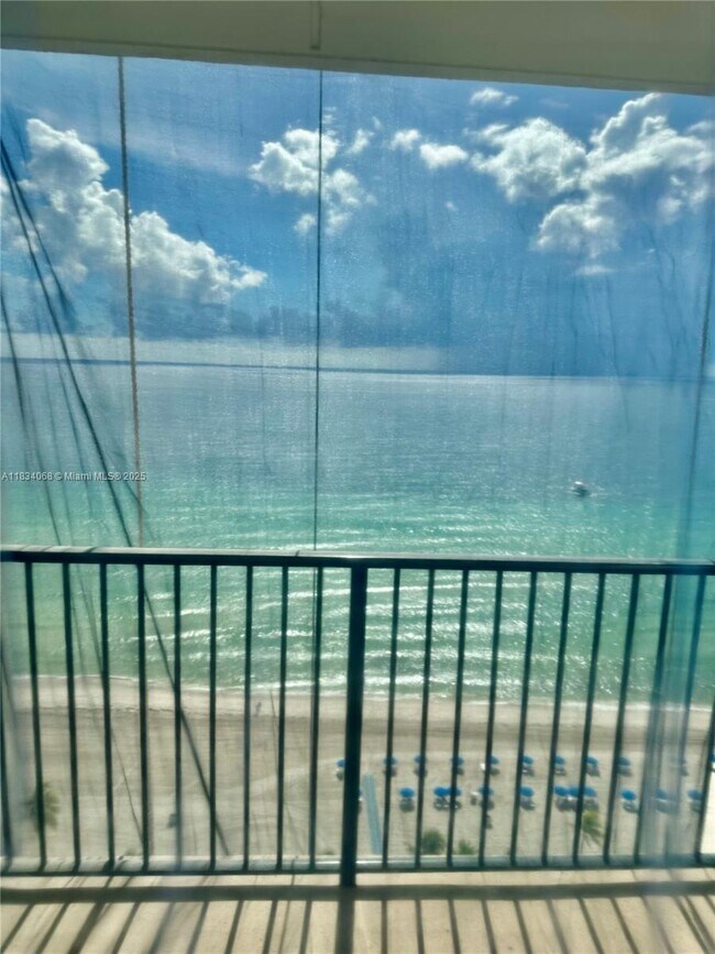 Building Photo - 2201 S Ocean Dr