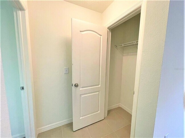 Building Photo - 1179 Papaya Cir.