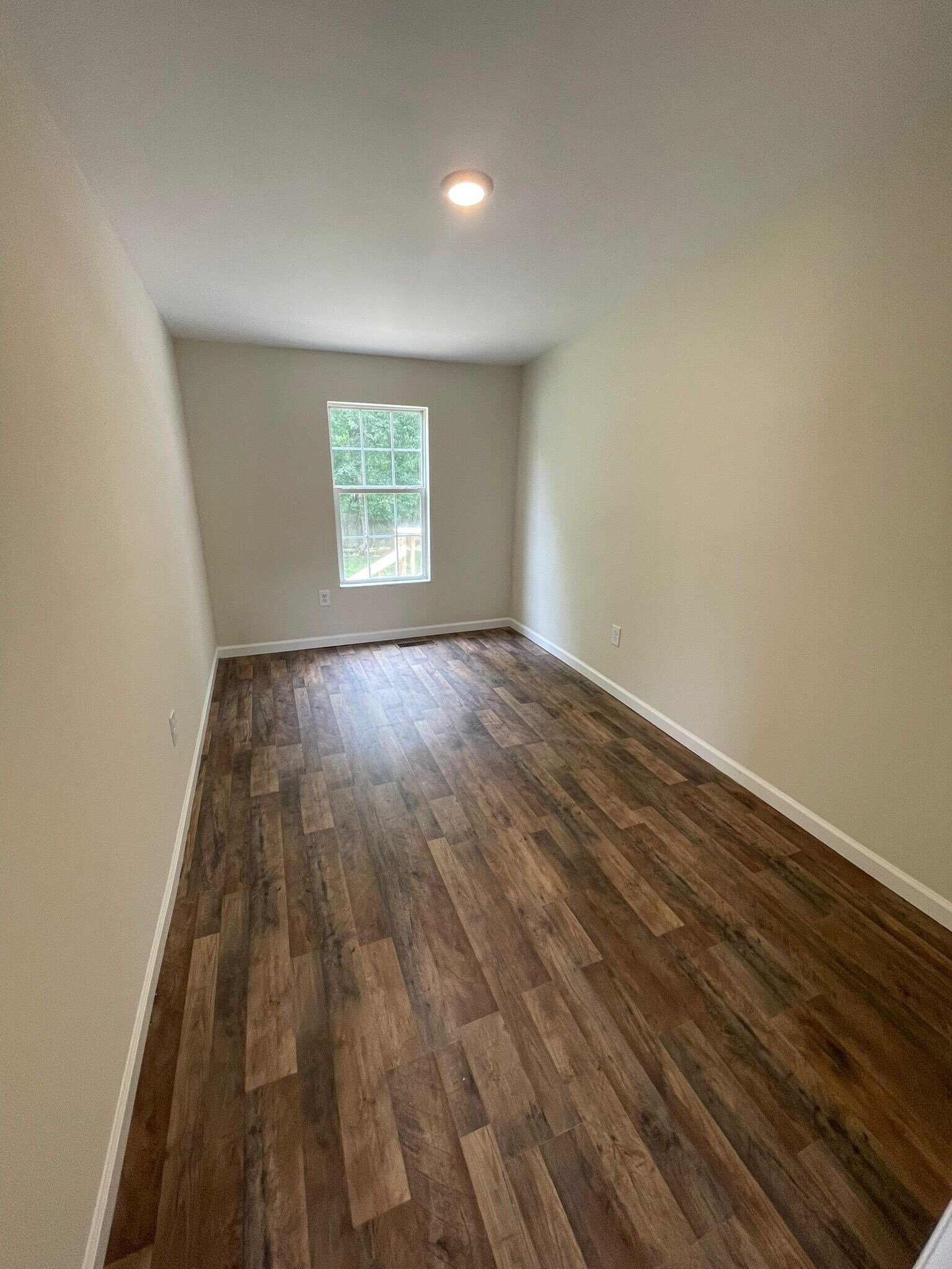 Building Photo - 1745 Bridgewater Dr