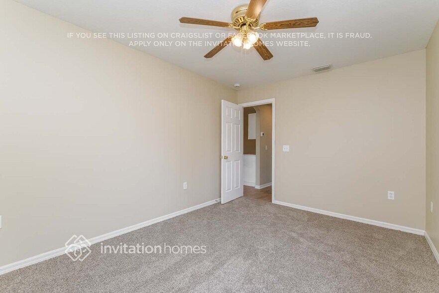 Building Photo - 12853 Raysbrook Dr