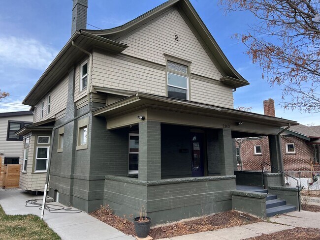 Primary Photo - 2143 S Acoma St